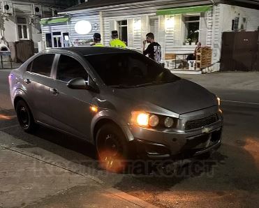 Мужчина погиб под колесами Chevrolet в центре Краснодара